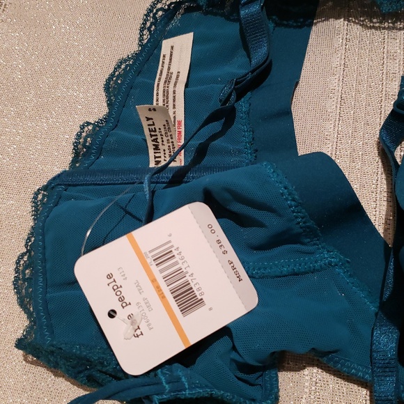 Free People NEW 'All For You' Lace Bralette TEAL Convertibile BRA NWT Women's S - Picture 9 of 12